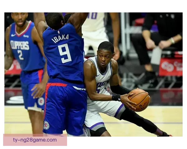 小卡复出24+5感谢洛城华佗