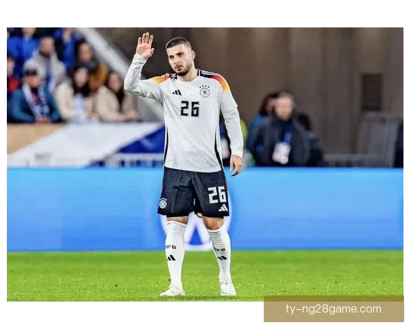 斯图加特对科隆努贝尔昂达夫首发 斯图加特对科隆努贝尔昂达夫首发