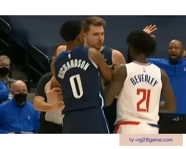 东契奇回应技犯判罚：无言却遭夸张判决